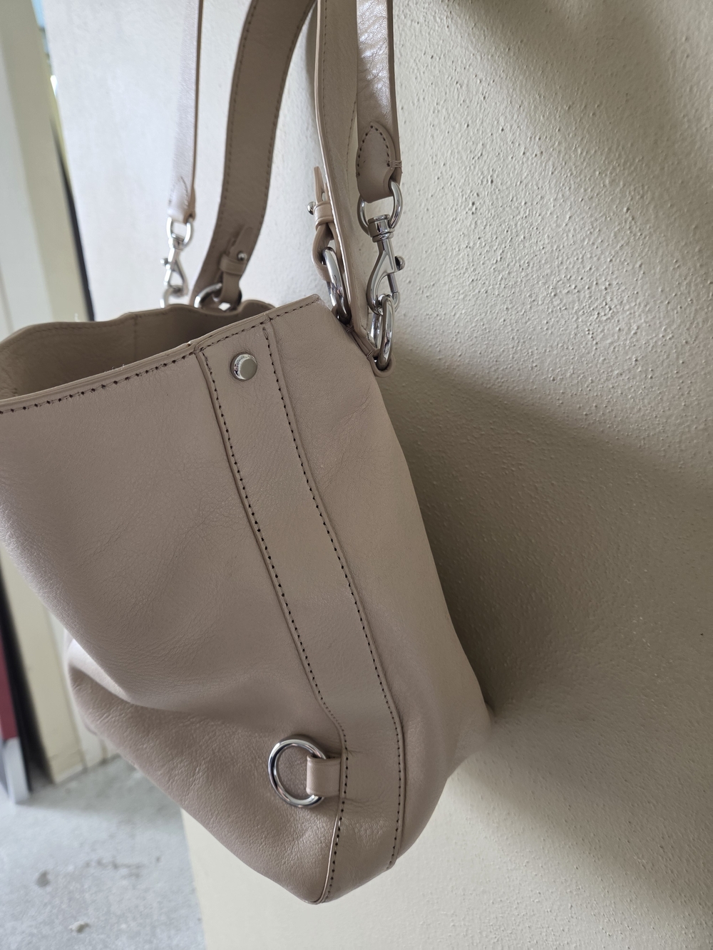 Rebecca Minkoff Soft Beige Leather Shoulder Bag - Picture 7 of 9